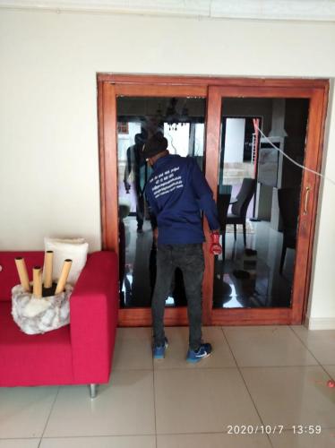 Window Tint Charcoal non reflective